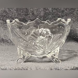 Vintage Beautiful Clear Glass 3 Footed Bowl With Embossed Lilies.